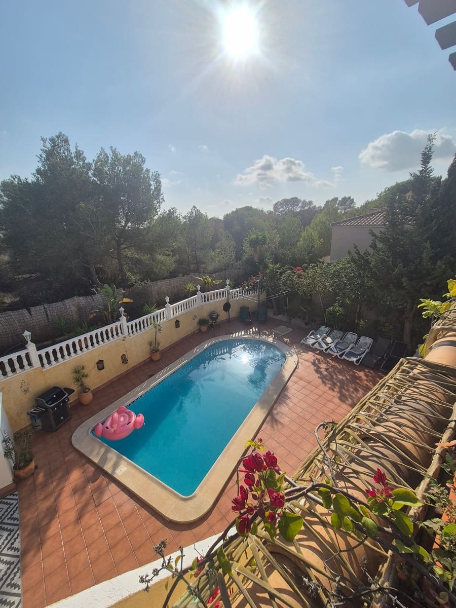 5 quarto Moradia para venda em San Miguel de Salinas com piscina - 445 000 € (Ref: 8634226)