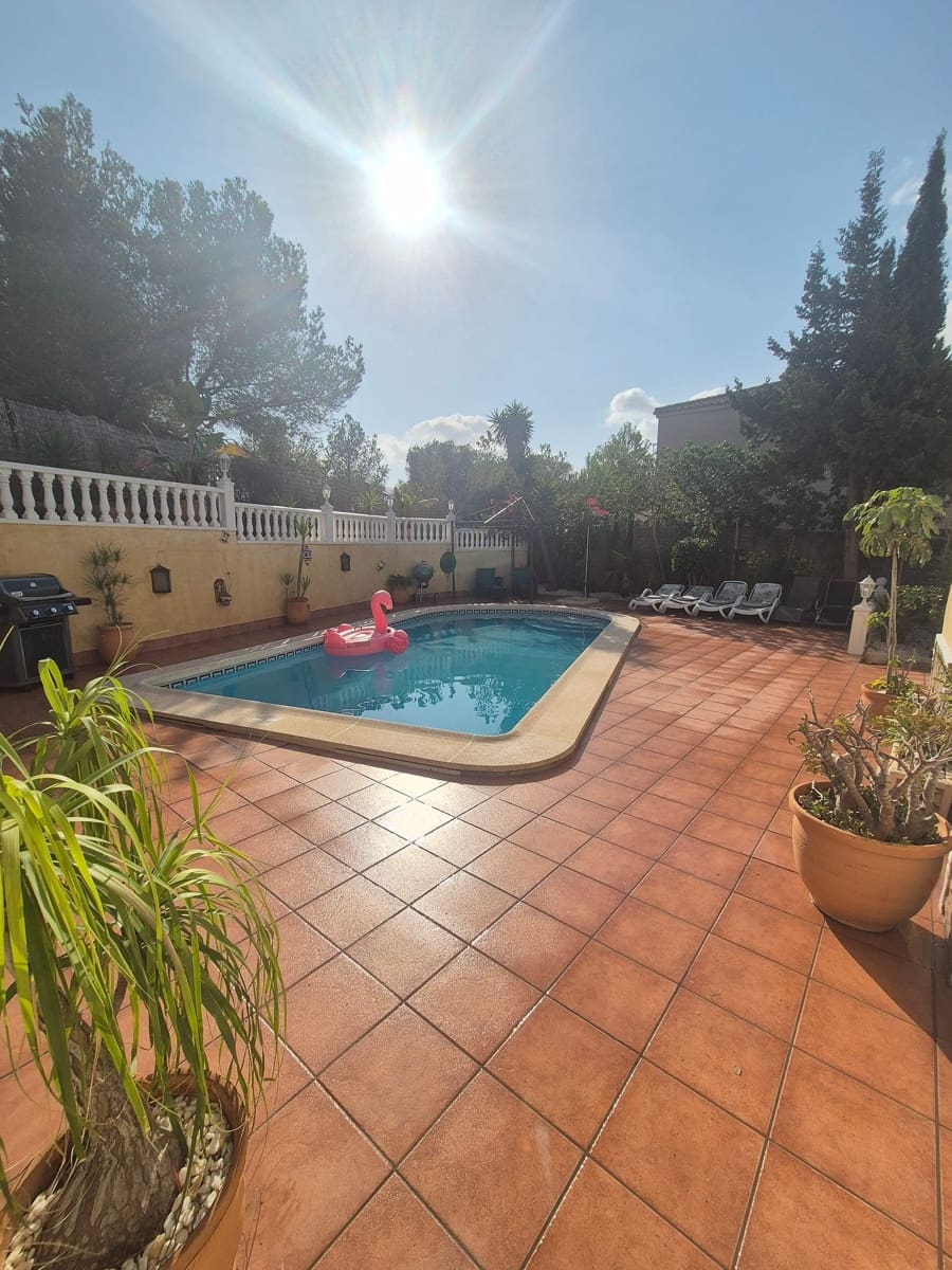 5 quarto Moradia para venda em San Miguel de Salinas com piscina - 445 000 € (Ref: 8634226)