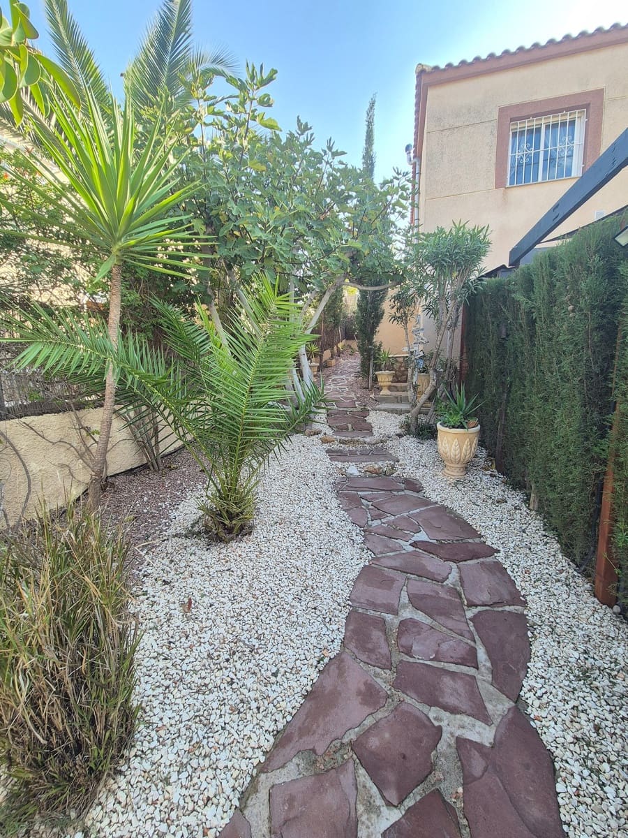 5 quarto Moradia para venda em San Miguel de Salinas com piscina - 445 000 € (Ref: 8634226)