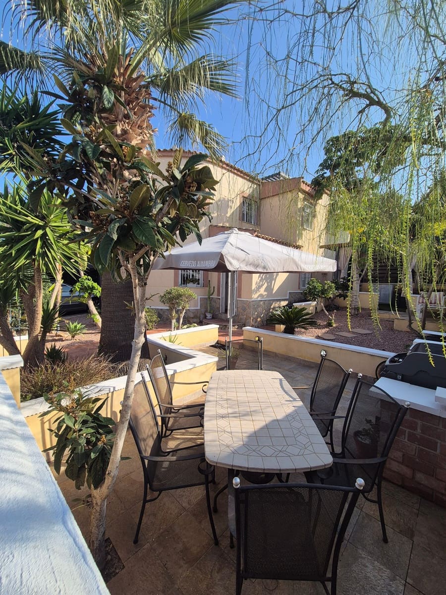 5 quarto Moradia para venda em San Miguel de Salinas com piscina - 445 000 € (Ref: 8634226)