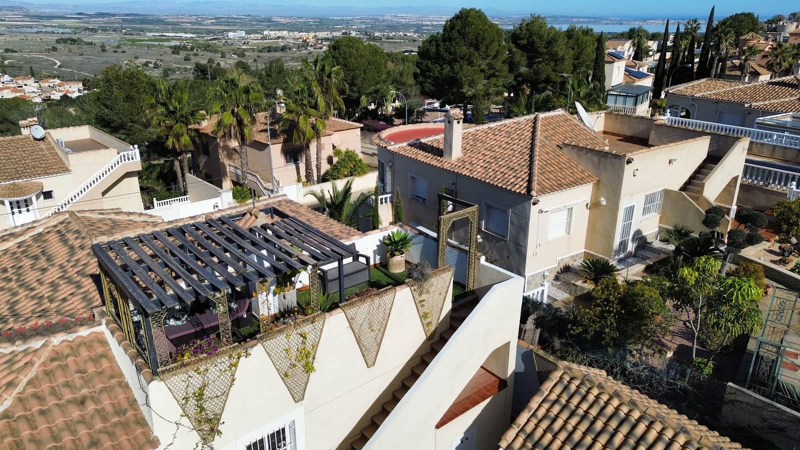 5 quarto Moradia para venda em San Miguel de Salinas com piscina - 445 000 € (Ref: 8634226)