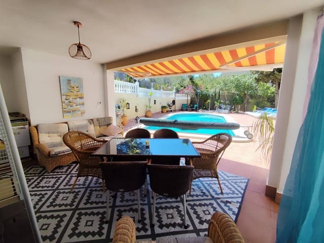 5 quarto Moradia para venda em San Miguel de Salinas com piscina - 445 000 € (Ref: 8634226)