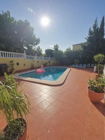 5 quarto Moradia para venda em San Miguel de Salinas com piscina - 445 000 € (Ref: 8634226)