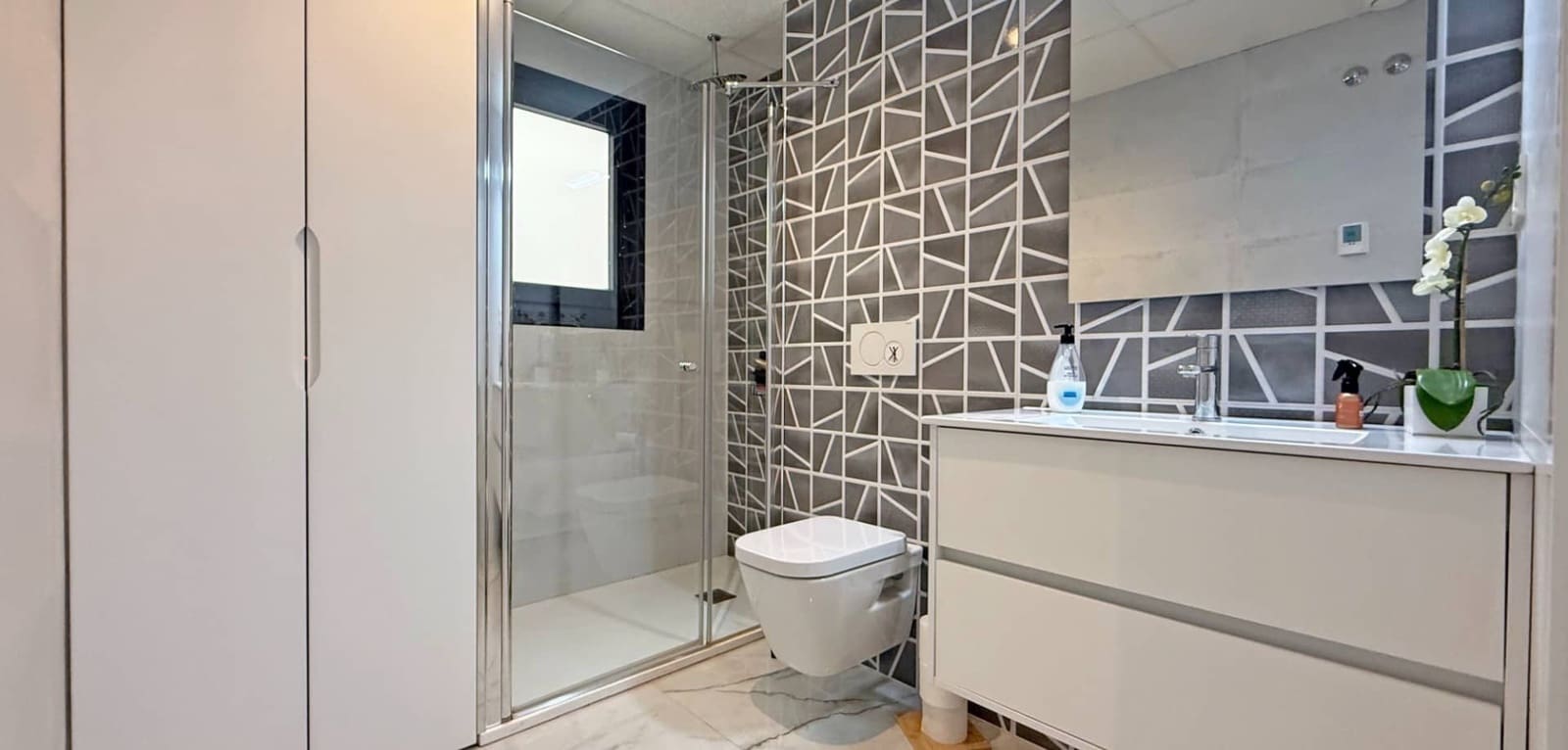 2 bedroom Apartment for sale in Orihuela Costa with pool - € 249,000 (Ref: 9273161)