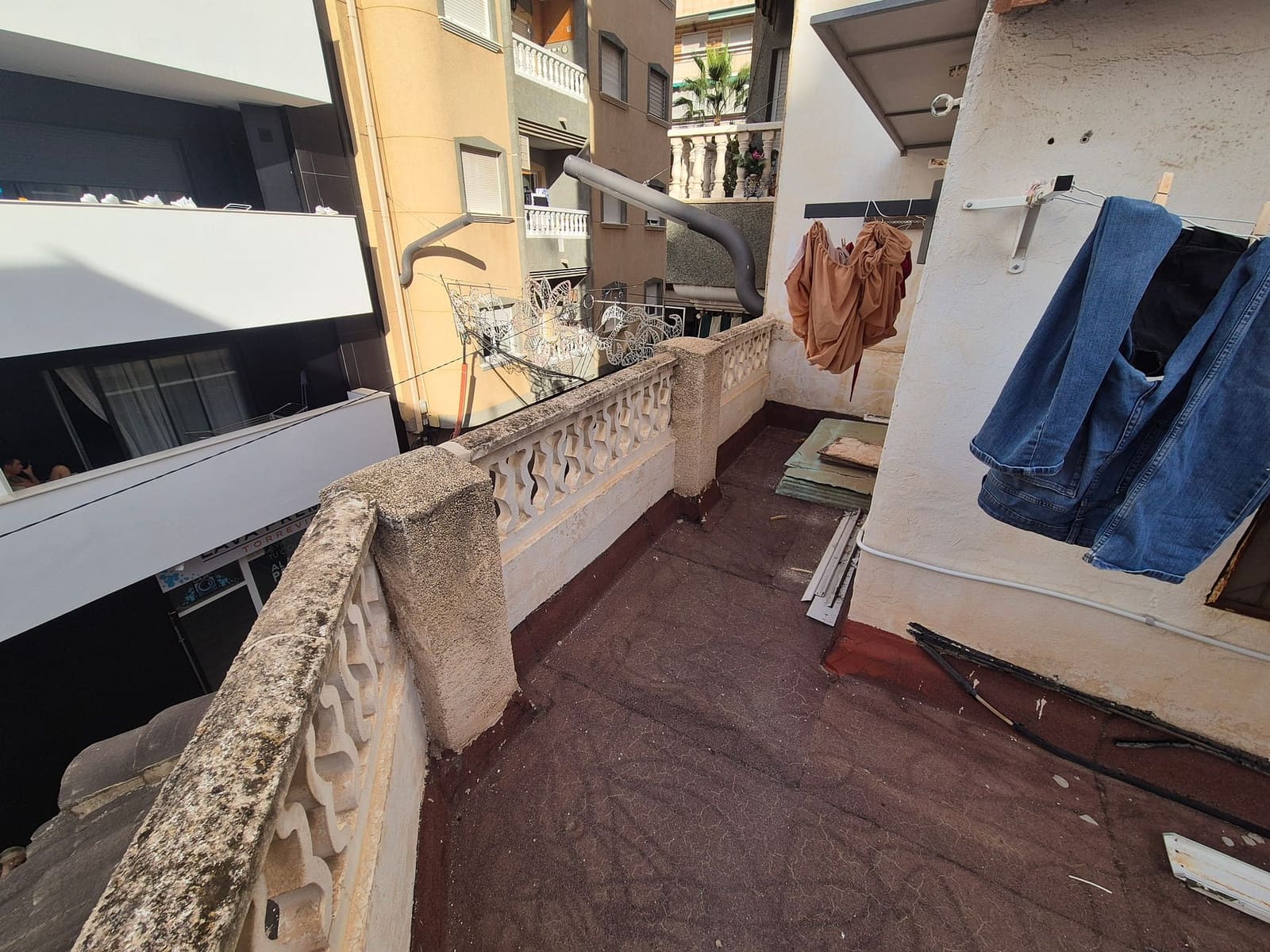 2 sovrum Kommersiell till salu i Torrevieja - 200 000 € (Ref: 9355518)