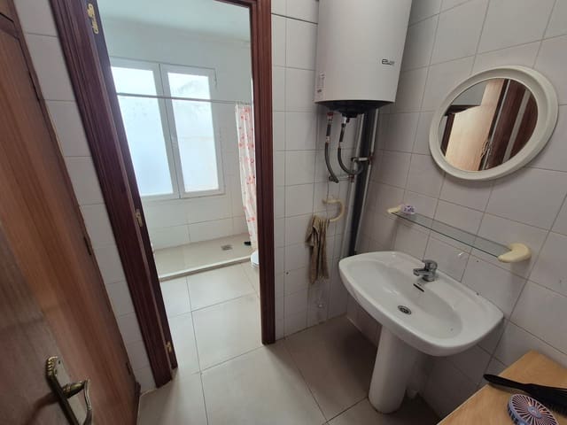 Local Comercial de 2 habitaciones en Centro, Torrevieja en venta - 200.000 € (Ref: 9355518)