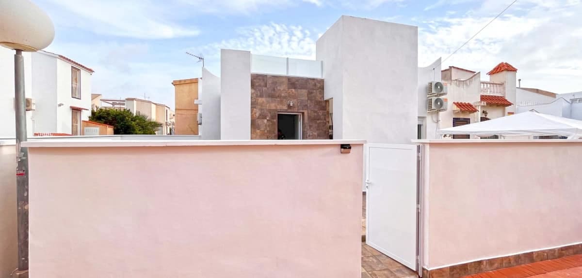 2 bedroom Apartment for sale in Playa Flamenca - € 219,000 (Ref: 9465182)