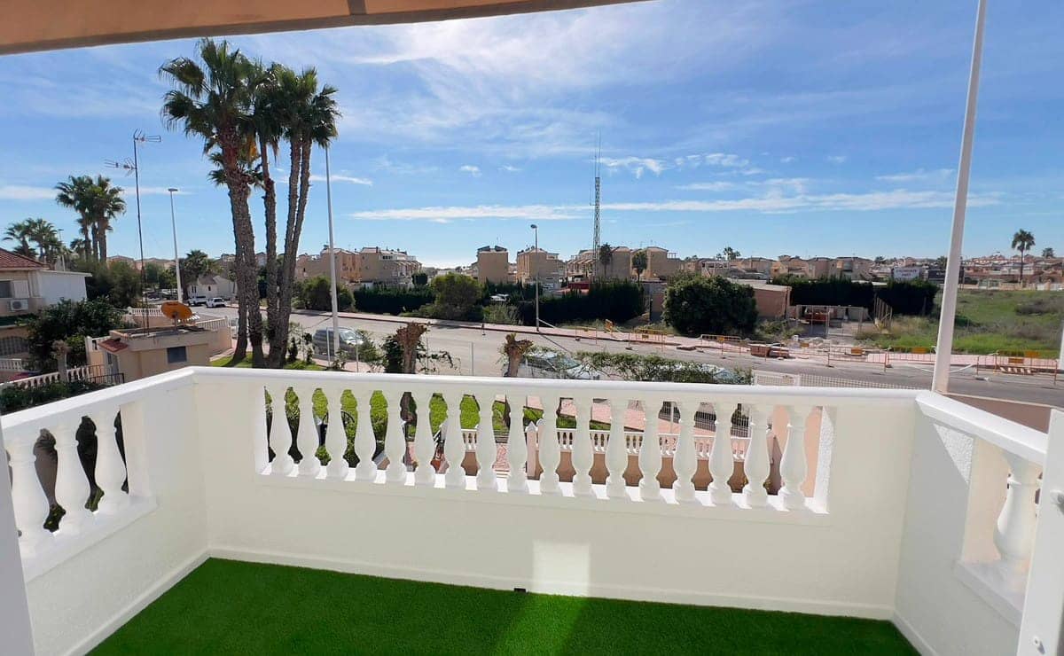 1 bedroom Apartment for sale in Orihuela Costa with pool - € 170,000 (Ref: 9465185)