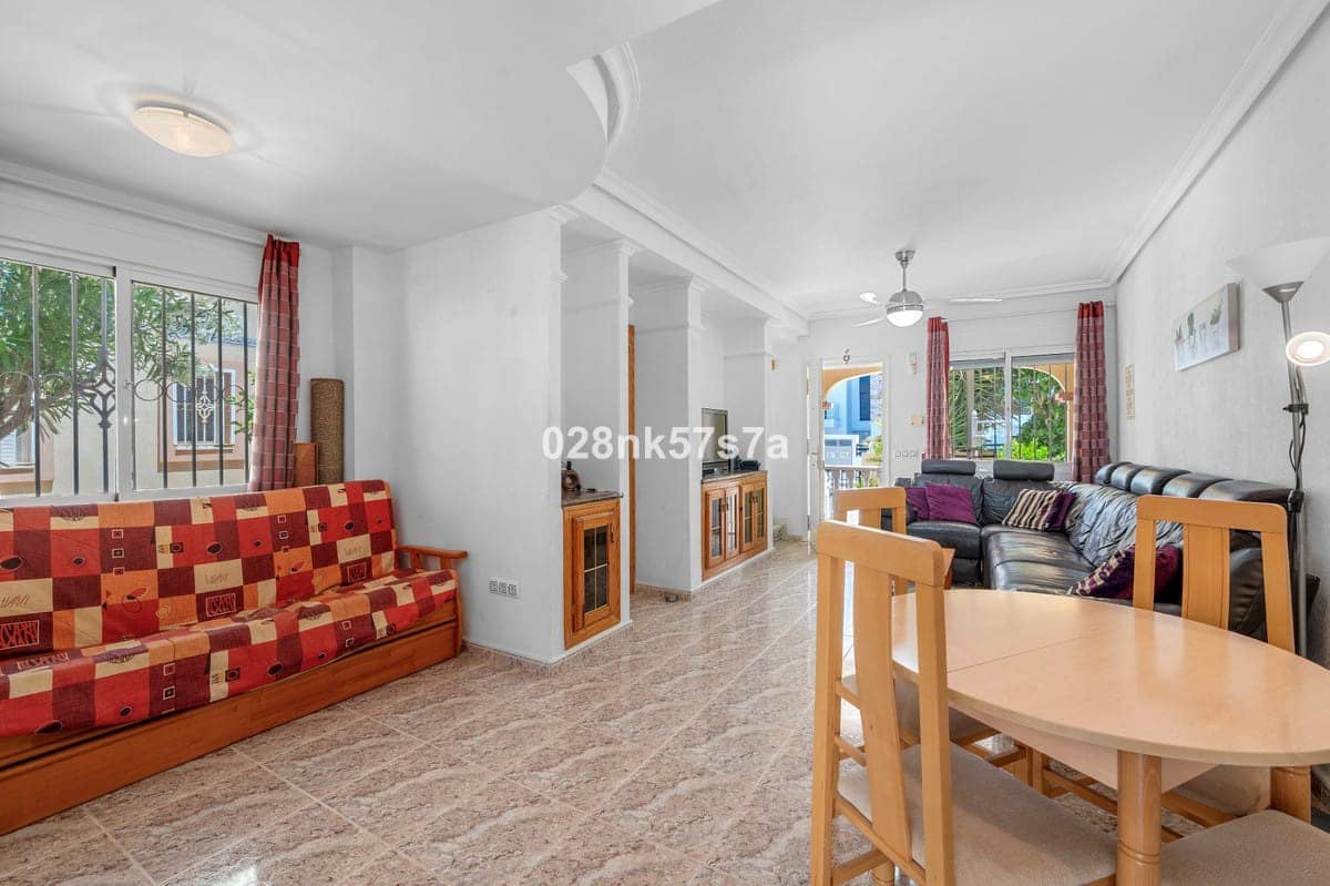 3 bedroom Townhouse for sale in La Zenia - € 299,000 (Ref: 9465188)