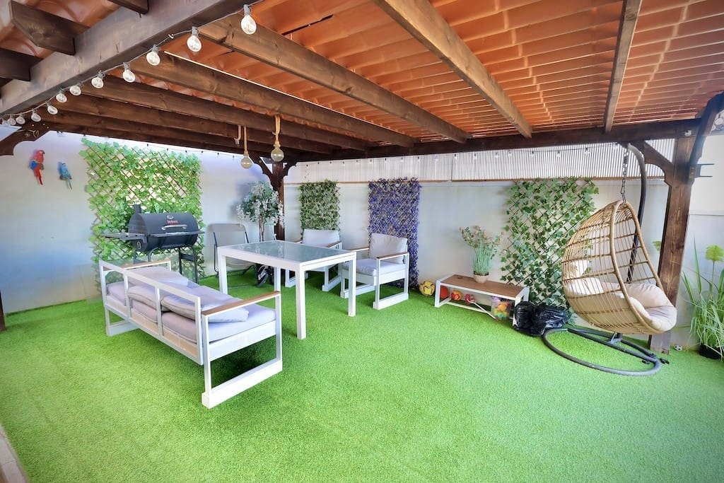 4 bedroom Townhouse for sale in San Miguel de Salinas - € 339,000 (Ref: 9465190)