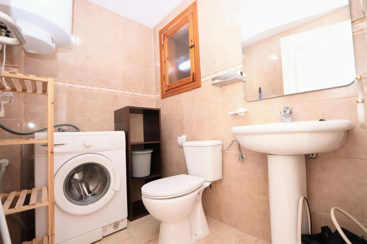 2 bedroom Townhouse for sale in Los Balcones with pool - € 160,000 (Ref: 9465193)