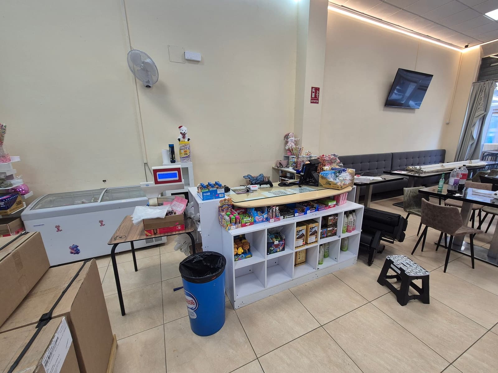 Comercial para venda em Torrevieja - 789 000 € (Ref: 9570623)