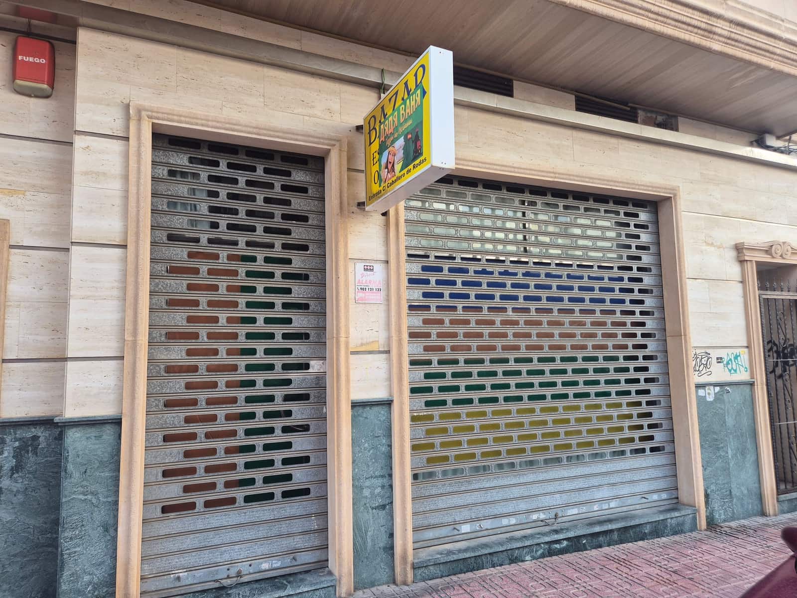 Comercial para venda em Torrevieja - 789 000 € (Ref: 9570623)