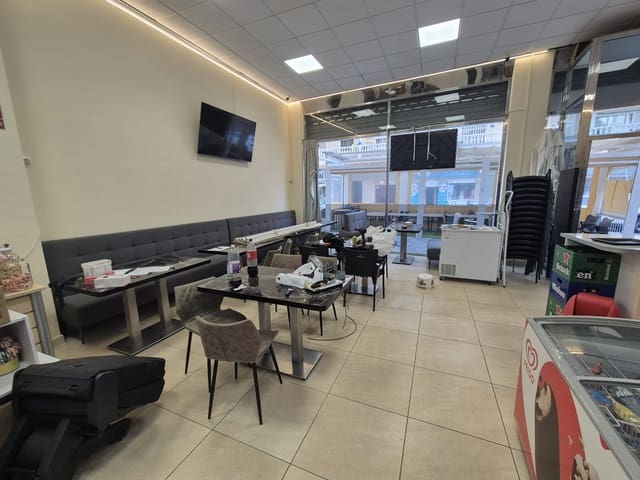 Commercial for sale in Torrevieja - € 789,000 (Ref: 9570623)