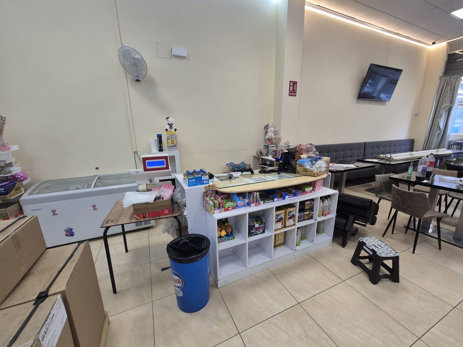 Comercial para venda em Torrevieja - 789 000 € (Ref: 9570623)