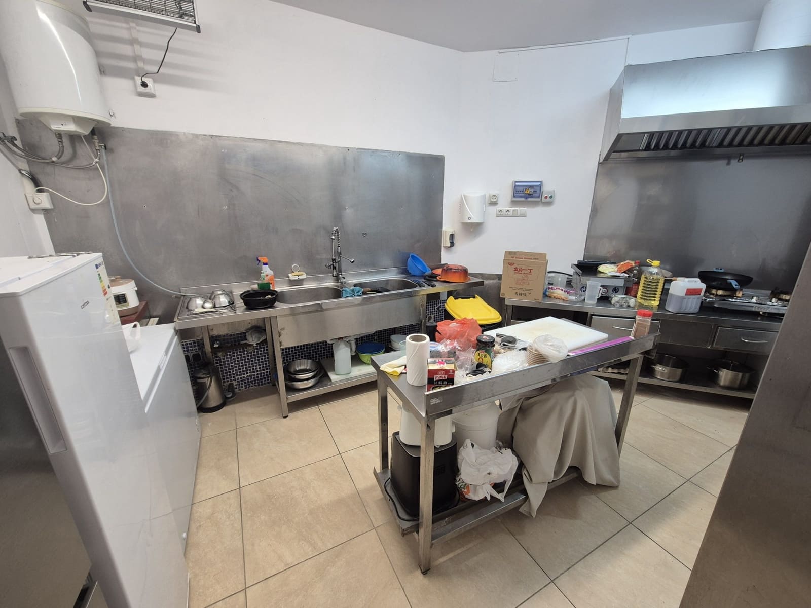 Comercial para venda em Torrevieja - 789 000 € (Ref: 9570623)
