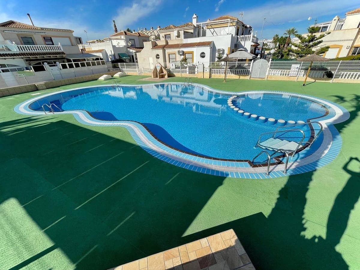 3 bedroom Townhouse for sale in Playa Flamenca - € 238,000 (Ref: 9631451)