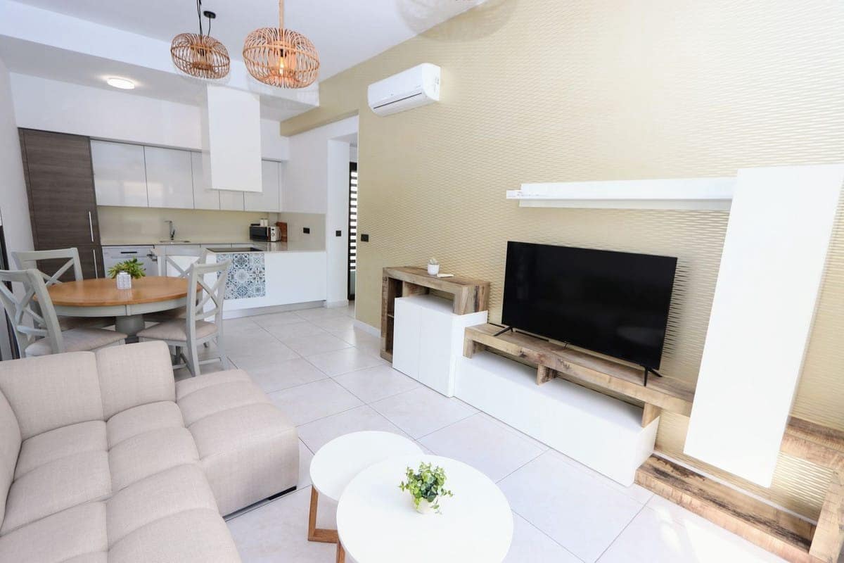 3 soveværelse Villa til salg i Orihuela Costa med swimmingpool - € 360.000 (Ref: 9665928)