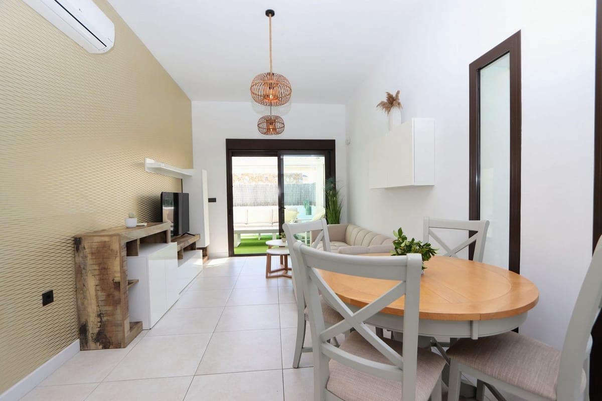 3 soveværelse Villa til salg i Orihuela Costa med swimmingpool - € 360.000 (Ref: 9665928)