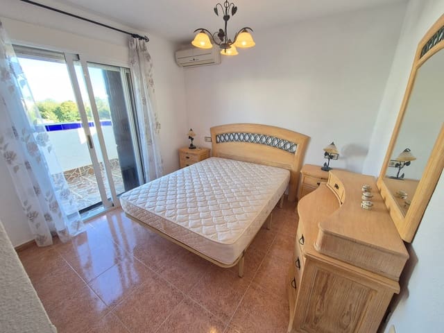 3 slaapkamer Halfvrijstaande villa te koop in Los Altos met zwembad - € 219.000 (Ref: 9690024)