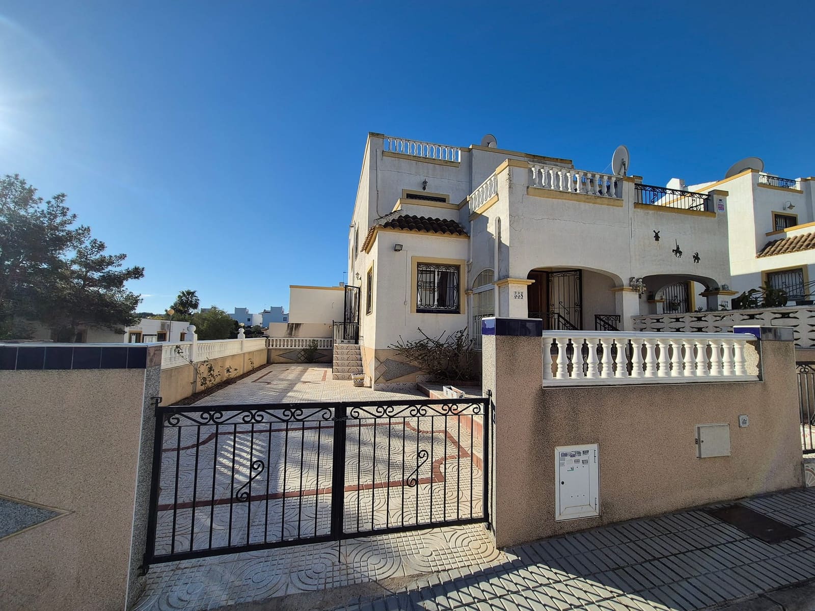 3 makuuhuone Paritalo myytävänä paikassa Los Altos mukana uima-altaan - 219 000 € (Ref: 9690024)