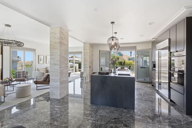 6 quarto Moradia para venda em La Zenia, Orihuela com piscina garagem - 2 950 000 € (Ref: 9772680)