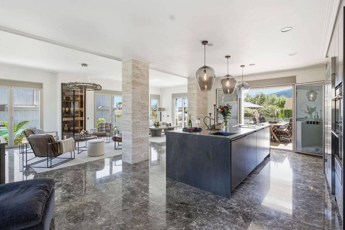 6 quarto Moradia para venda em La Zenia com piscina garagem - 2 950 000 € (Ref: 9772680)