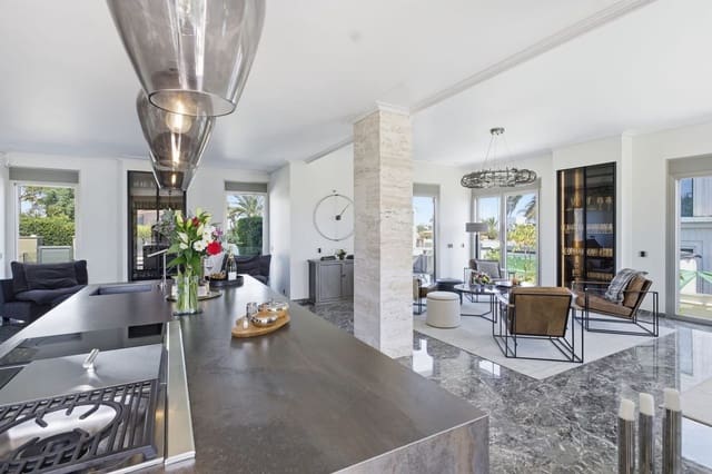 6 quarto Moradia para venda em La Zenia, Orihuela com piscina garagem - 2 950 000 € (Ref: 9772680)