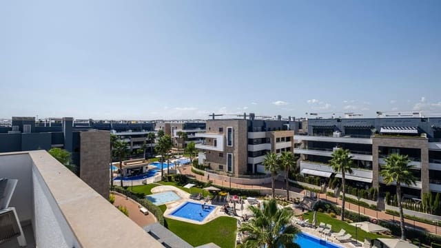 2 chambre Penthouse à vendre à Playa Flamenca, Orihuela avec piscine garage - 449 000 € (Ref: 9772683)