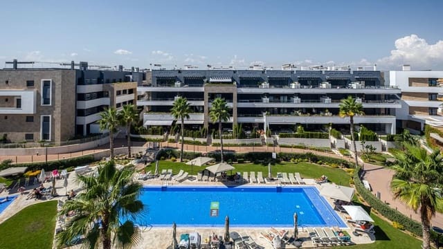 2 chambre Penthouse à vendre à Playa Flamenca, Orihuela avec piscine garage - 449 000 € (Ref: 9772683)