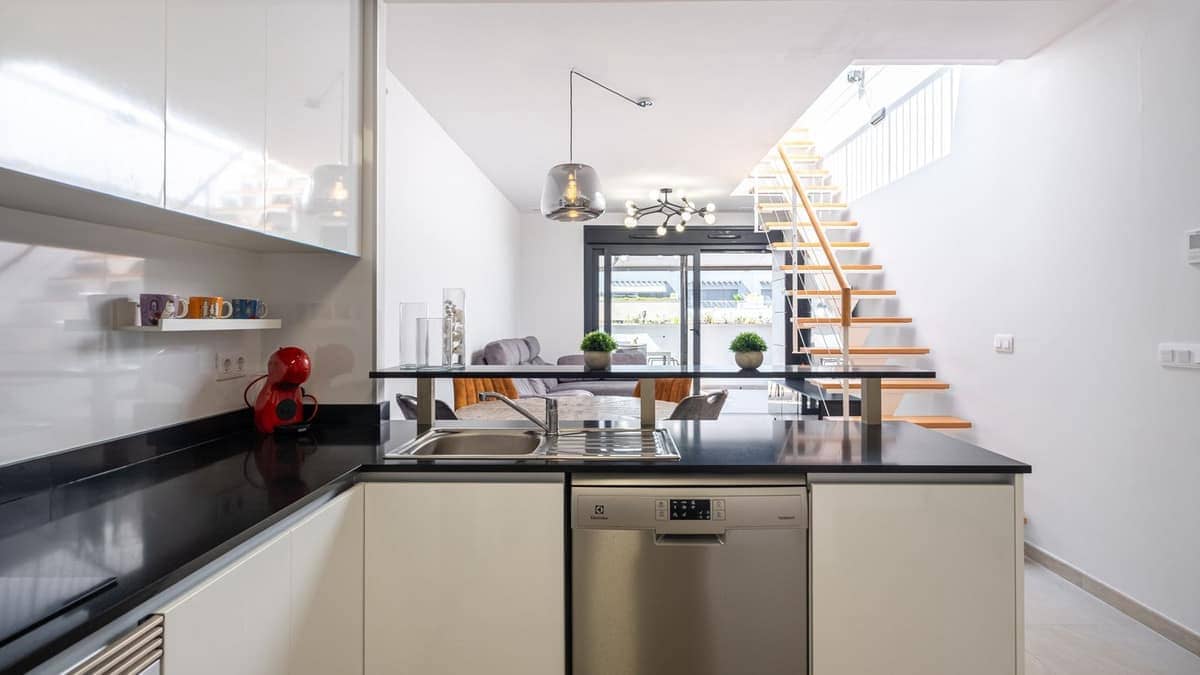 2 bedroom Penthouse for sale in Playa Flamenca with pool garage - € 449,000 (Ref: 9772683)