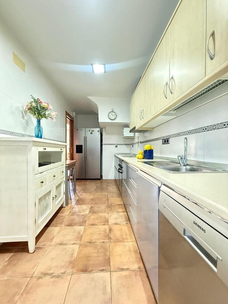 Casa de 4 habitaciones en Torre de la Horadada en venta con garaje - 450.000 € (Ref: 9826159)