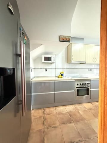 Casa de 4 habitaciones en Torre de la Horadada, Pilar de la Horadada en venta con garaje - 450.000 € (Ref: 9826159)