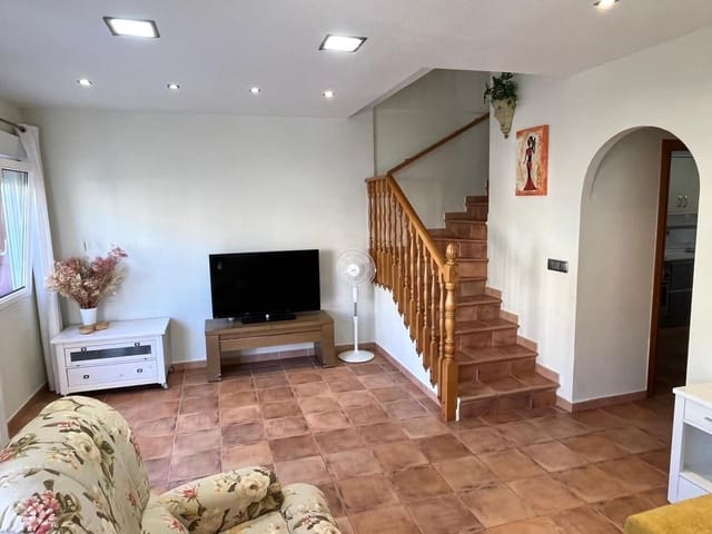 Casa de 4 habitaciones en Torre de la Horadada, Pilar de la Horadada en venta con garaje - 450.000 € (Ref: 9826159)