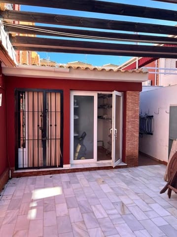 Casa de 4 habitaciones en Torre de la Horadada, Pilar de la Horadada en venta con garaje - 450.000 € (Ref: 9826159)