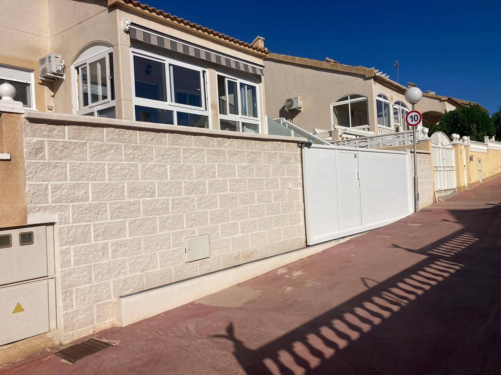 3 sovrum Villa till salu i Los Altos med pool garage - 245 000 € (Ref: 9860828)