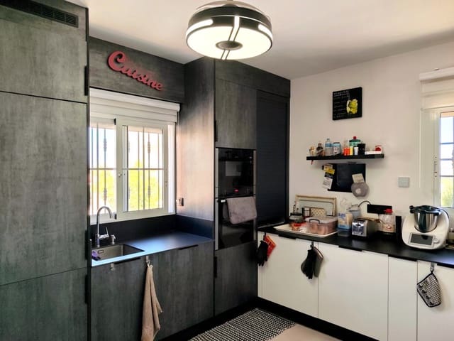 Chalet de 3 habitaciones en Torremendo, Orihuela en venta con garaje - 485.000 € (Ref: 9879731)