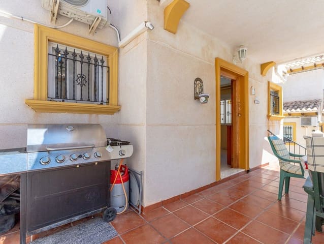 2 soveværelse Villa til salg i La Zenia, Orihuela - € 209.000 (Ref: 9879733)