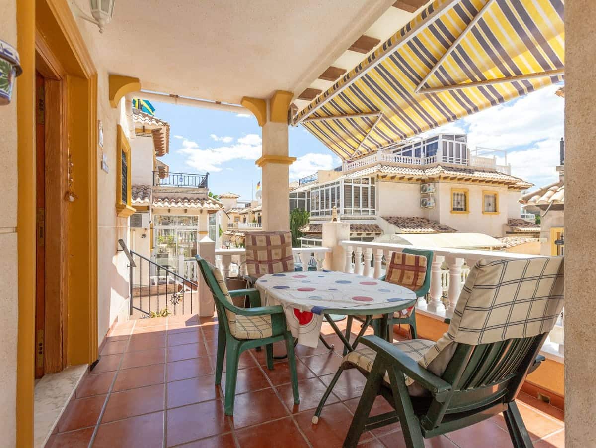 2 bedroom Villa for sale in La Zenia - € 209,000 (Ref: 9879733)