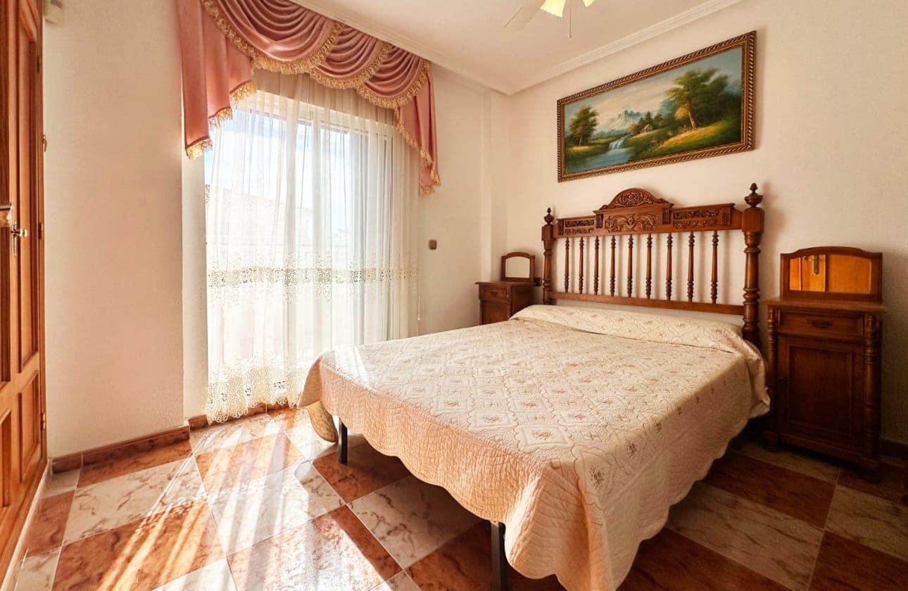2 quarto Moradia Geminada para venda em Cabo Roig com piscina - 239 000 € (Ref: 9895159)