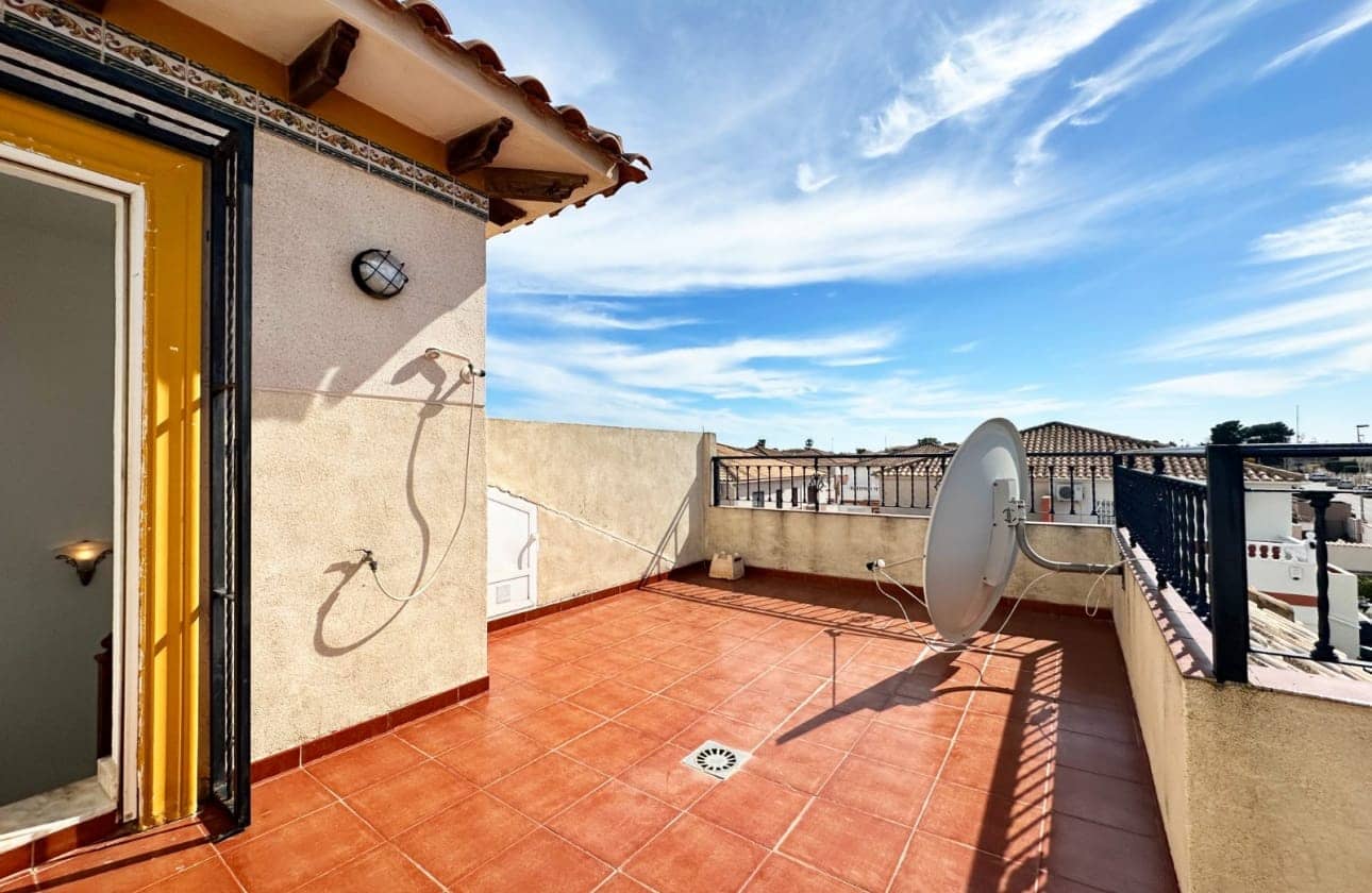 2 quarto Moradia Geminada para venda em Cabo Roig com piscina - 239 000 € (Ref: 9895159)