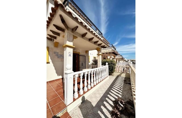 2 soverom Kjedet enebolig til salgs i Cabo Roig, Orihuela med svømmebasseng - € 239 000 (Ref: 9895159)