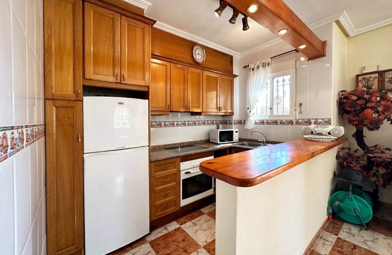 2 quarto Moradia Geminada para venda em Cabo Roig com piscina - 239 000 € (Ref: 9895159)