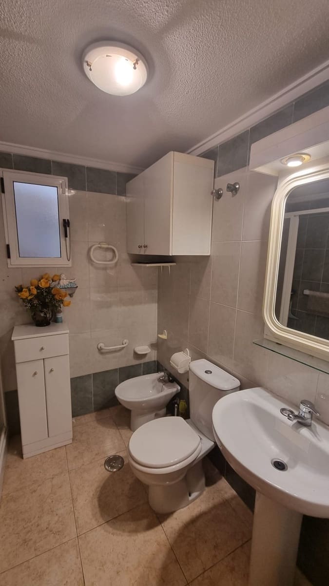 1 soverom Leilighet til salgs i Torrevieja med svømmebasseng - € 108 000 (Ref: 9895160)