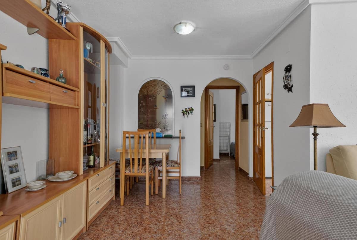 Pareado de 3 habitaciones en La Siesta en venta - 195.000 € (Ref: 9895746)
