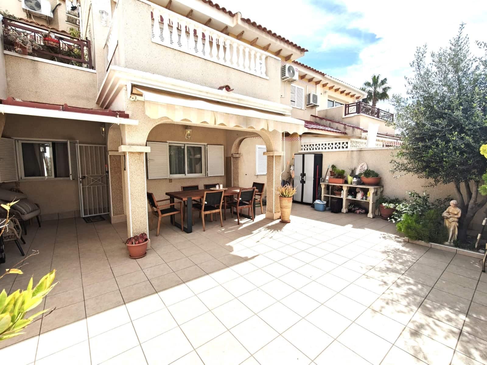 2 slaapkamer Appartement te koop in Playa Flamenca met zwembad - € 185.000 (Ref: 9941703)