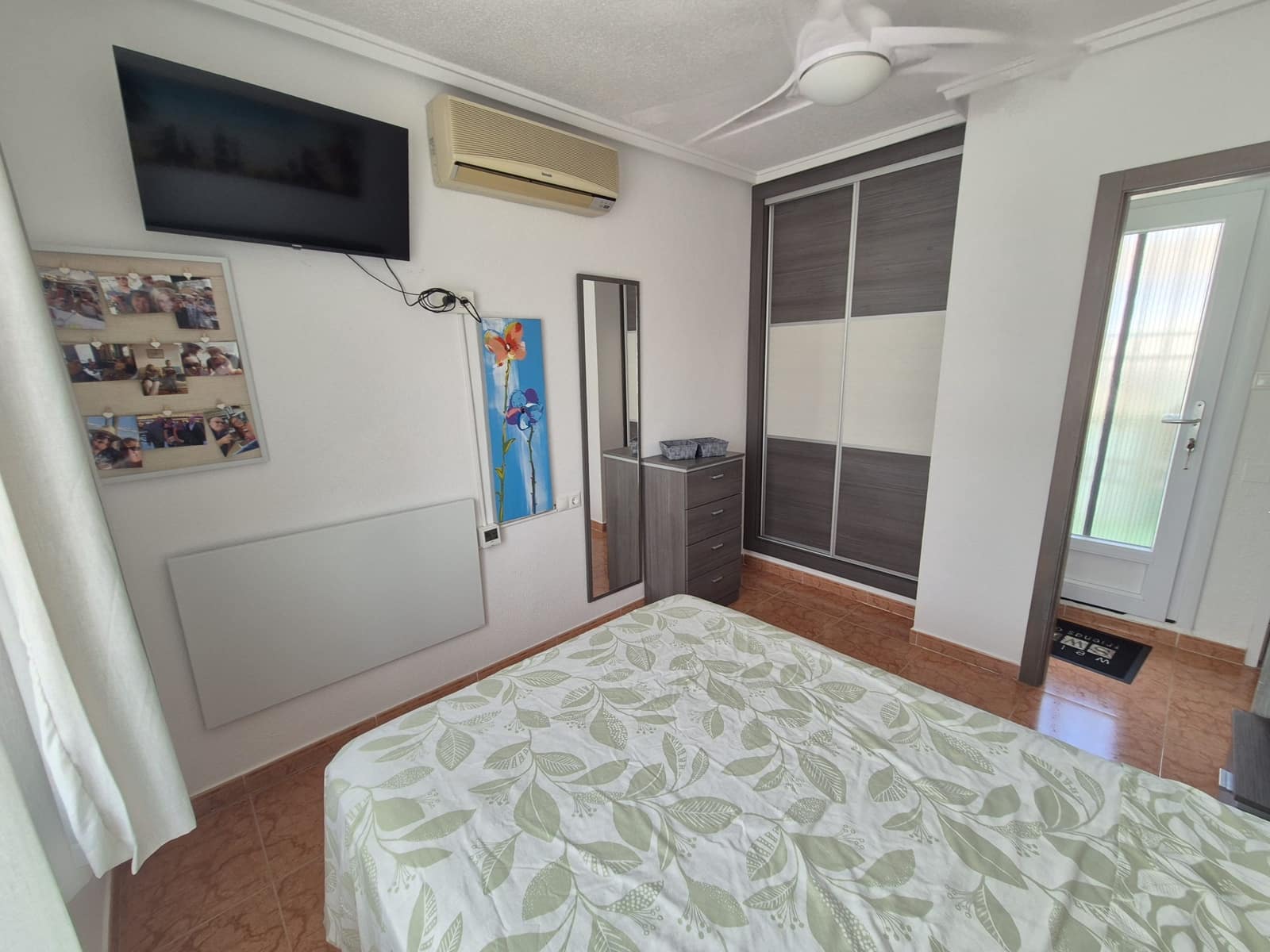 3 makuuhuone Paritalo myytävänä paikassa Orihuela Costa mukana uima-altaan - 235 000 € (Ref: 9954673)