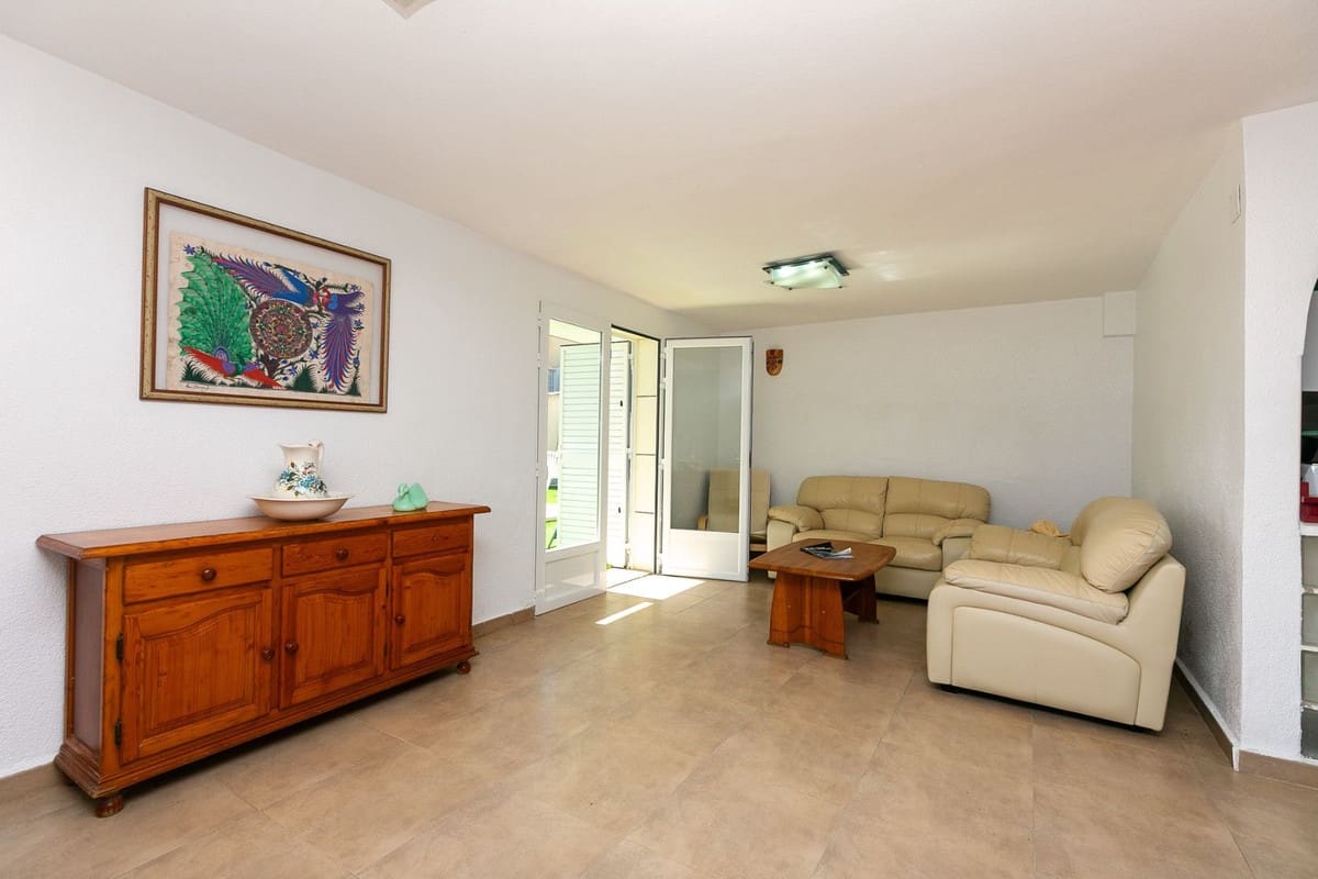 5 quarto Moradia para venda em Orihuela Costa com piscina garagem - 1 295 000 € (Ref: 9971500)
