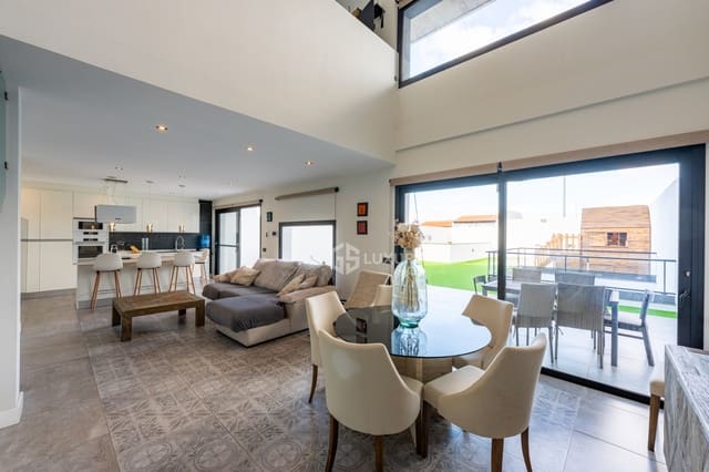 4 Zimmer Villa zu verkaufen in Armeñime, Adeje mit Garage - 850.000 € (Ref: 10070257)
