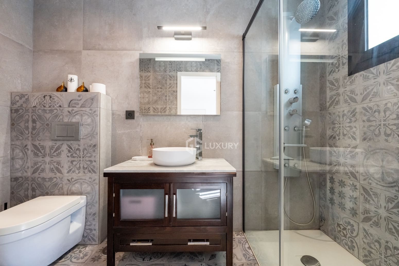 4 Zimmer Villa zu verkaufen in Adeje mit Garage - 850.000 € (Ref: 10070257)